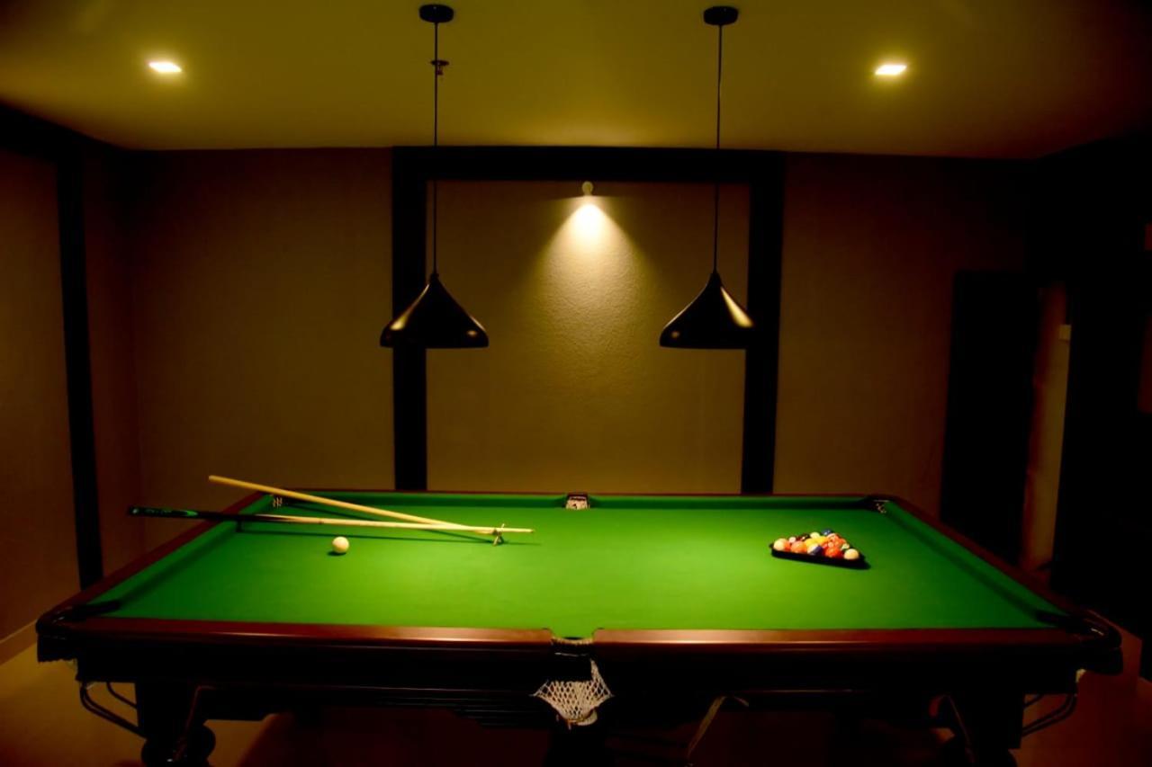 Hotel Emerald Palace Kottiyam ภายนอก รูปภาพ